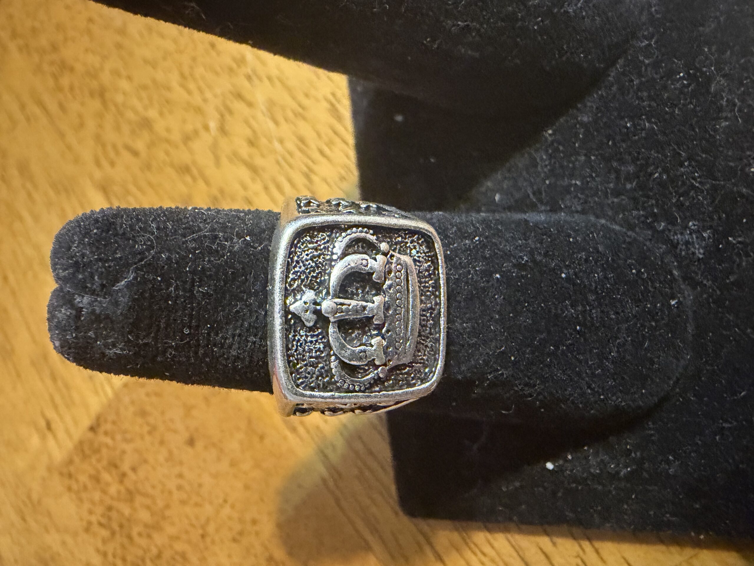 Siver tone vintage ring with crown insignia Mens